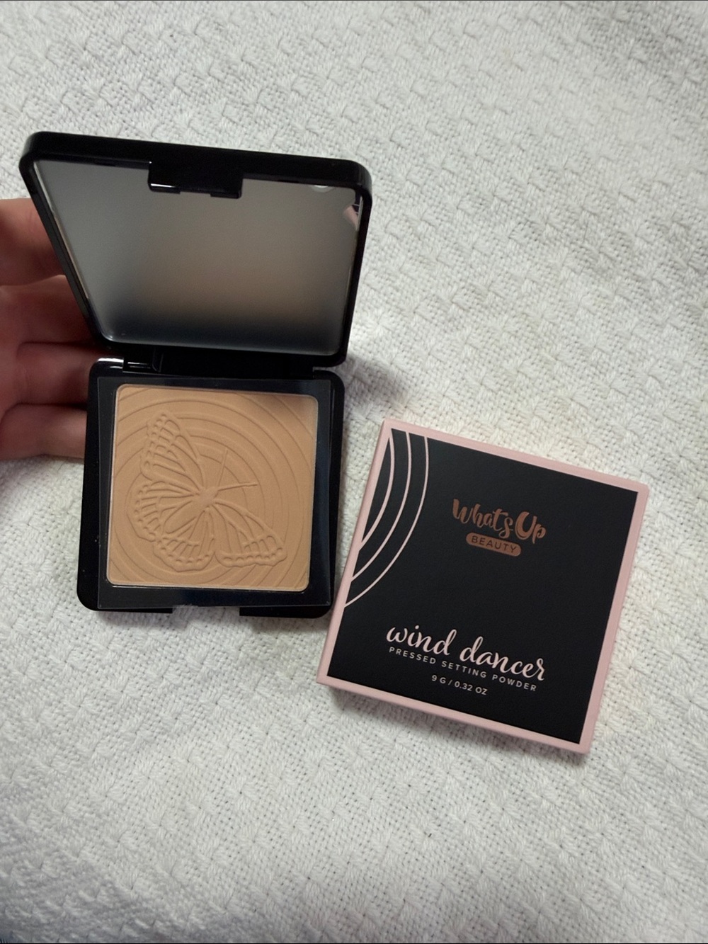 Wind Dancer Pressed Setting Powder - Light Beige